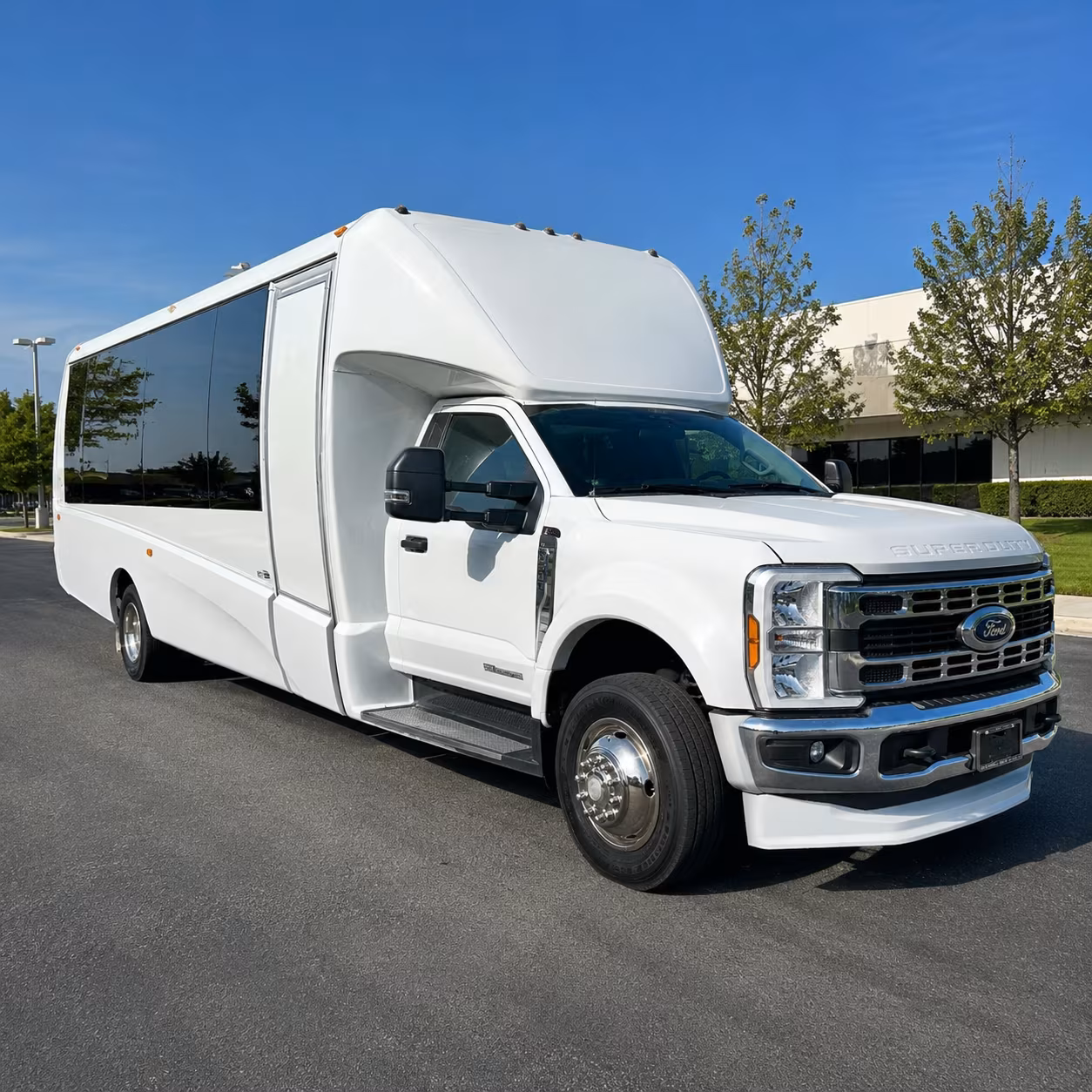 folsom concert bus rentals for groups and fans