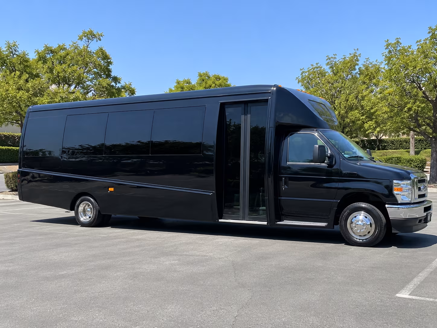 roseville seamless shuttle service for roseville sporting events