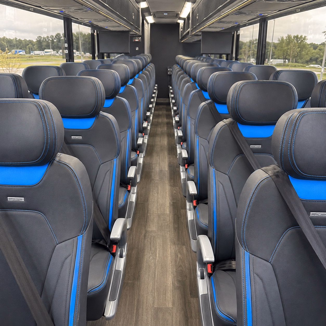 these buses make sacramento airport transfers simple for your group