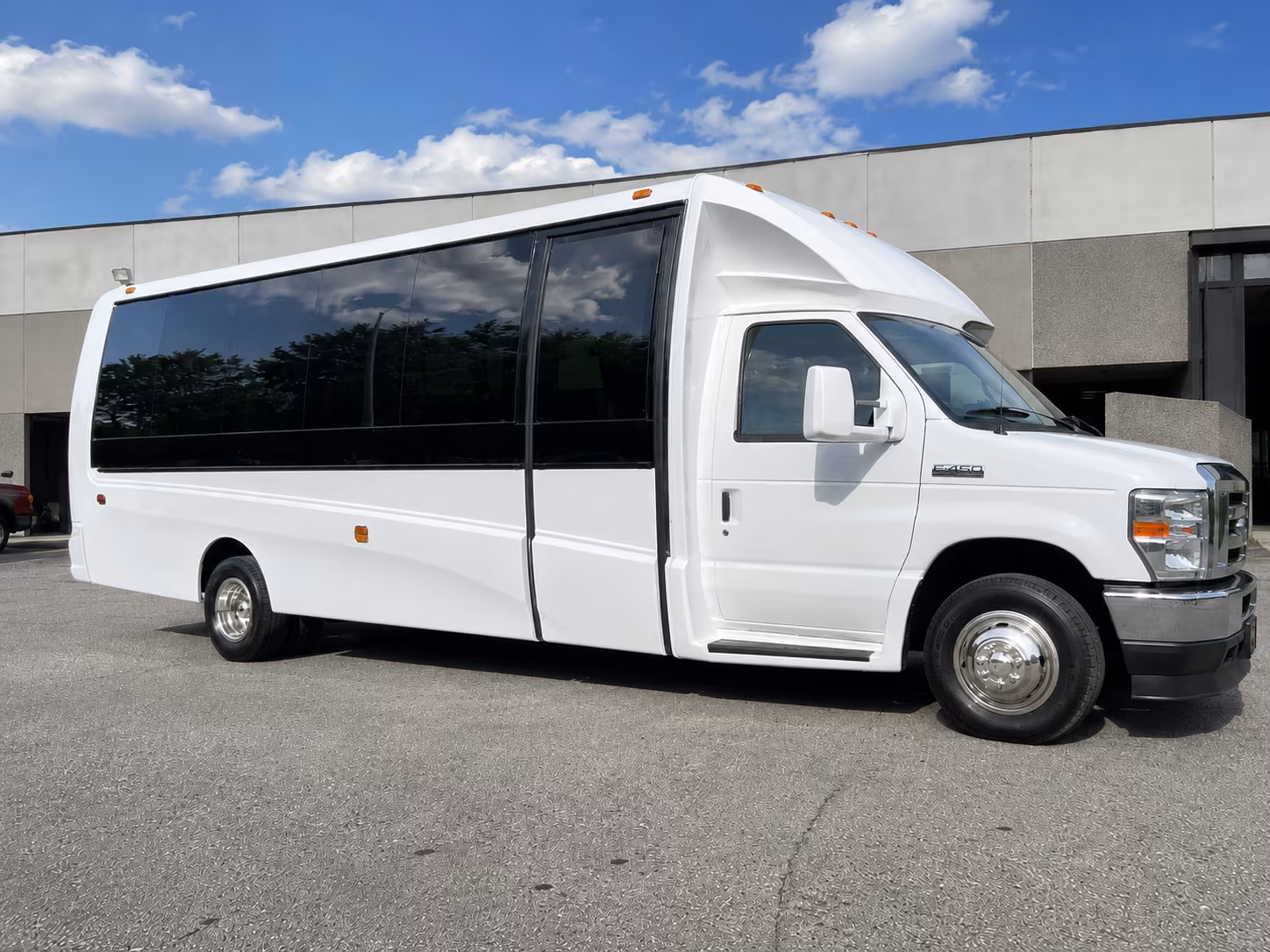 use ranchocordovacharterbuscompany com to find airport transportation for wedding guests flying into smf